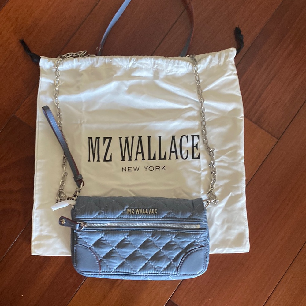 EUC MZ Wallace quilted convertible wallet wristlet/crossbody (color:Dawn)